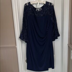 Navy 3/4 sleeve dress